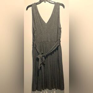 Loft- NWT Gray Print V-Neck Sleeveless Belt Stretch Jersey Pockets Dress- XLP